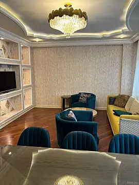 Kirayə verilir 3 otaqlı mənzil 135 m² — Bakı 3 otaq 135.00 m²