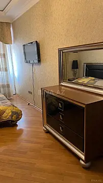 Kirayə verilir 3 otaqlı mənzil 100 m²