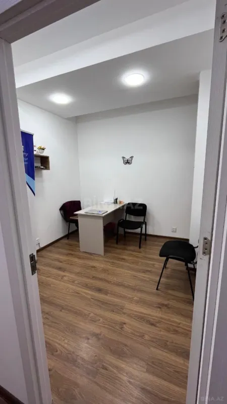 Kirayə verilir 1 otaqlı ofis 14 m²