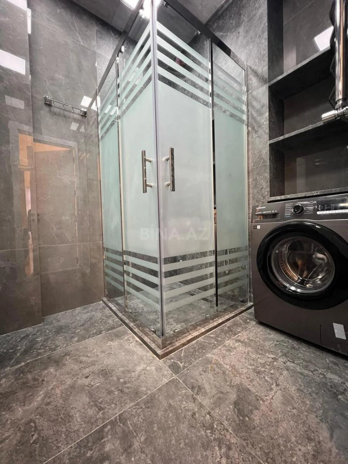 Kirayə verilir 2 otaqlı mənzil 82 m²