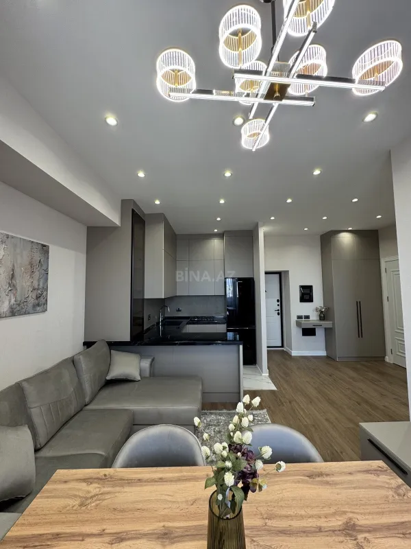 Satılır 2 otaqlı mənzil 63 m²