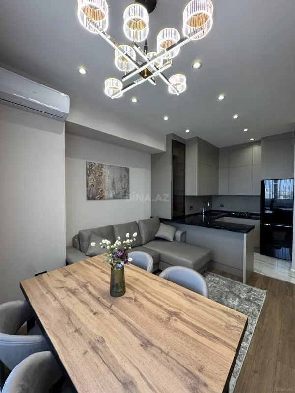 Satılır 2 otaqlı mənzil 63 m²