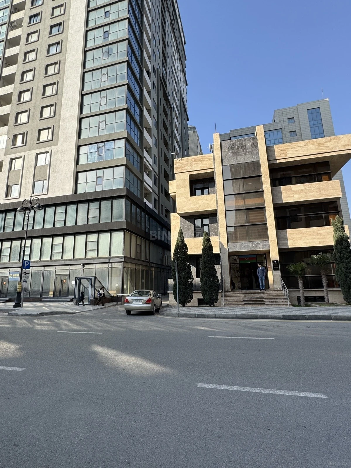 Satılır 2 otaqlı mənzil 63 m²