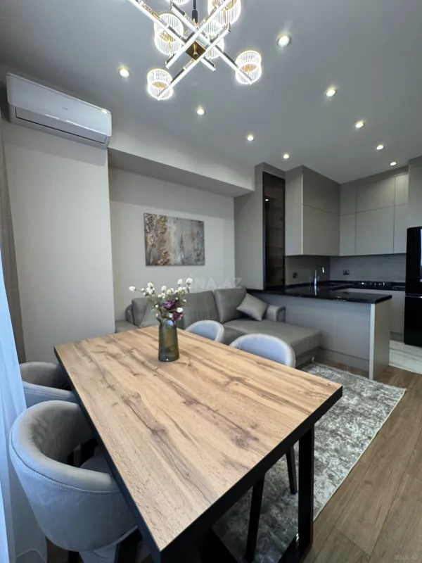 Satılır 2 otaqlı mənzil 63 m²