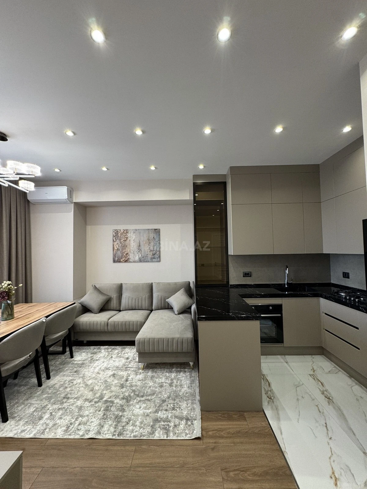 Satılır 2 otaqlı mənzil 63 m²