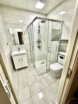 Satılır 3 otaqlı mənzil 138 m²
