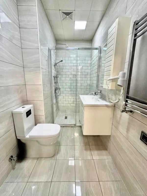Satılır 3 otaqlı mənzil 138 m²