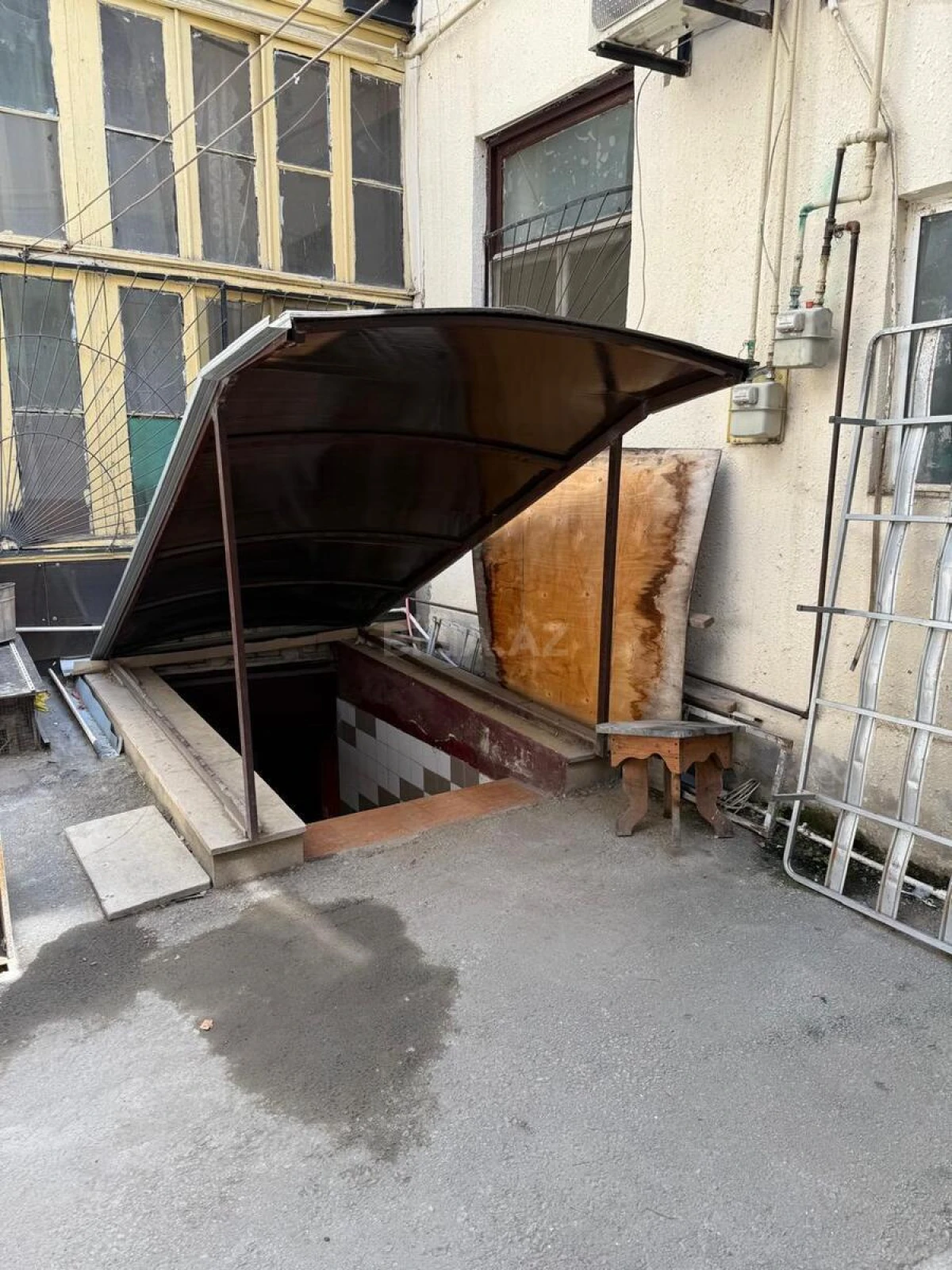 Satılır obyekt 48 m²