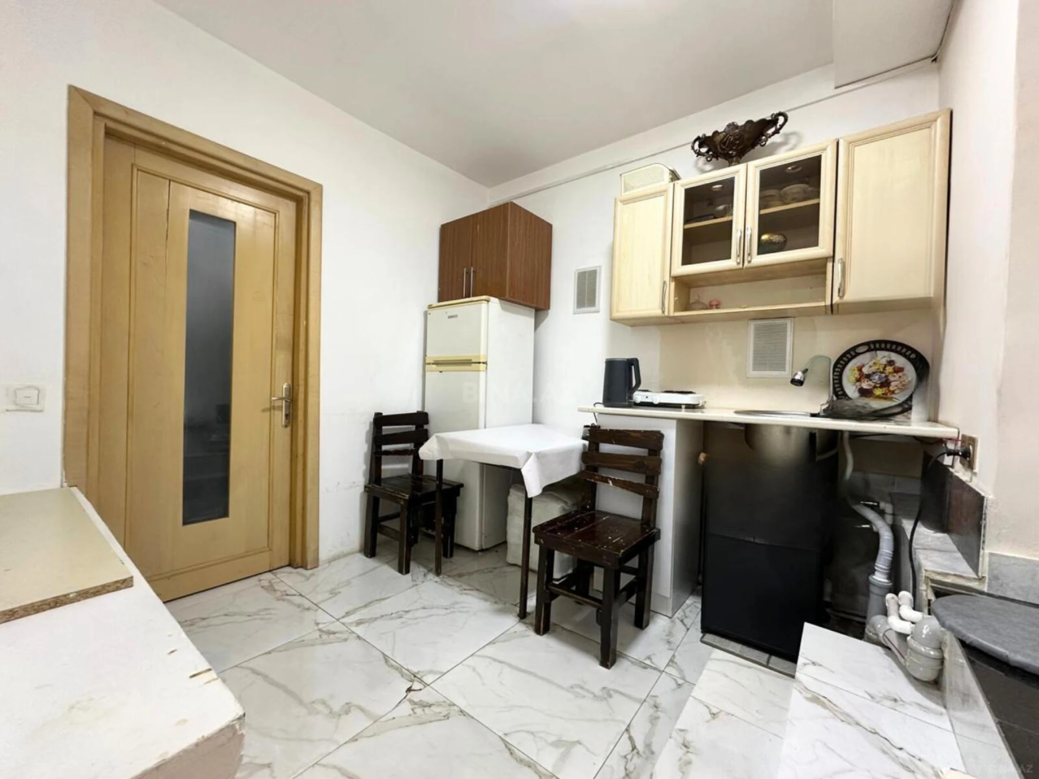 Satılır obyekt 85 m²