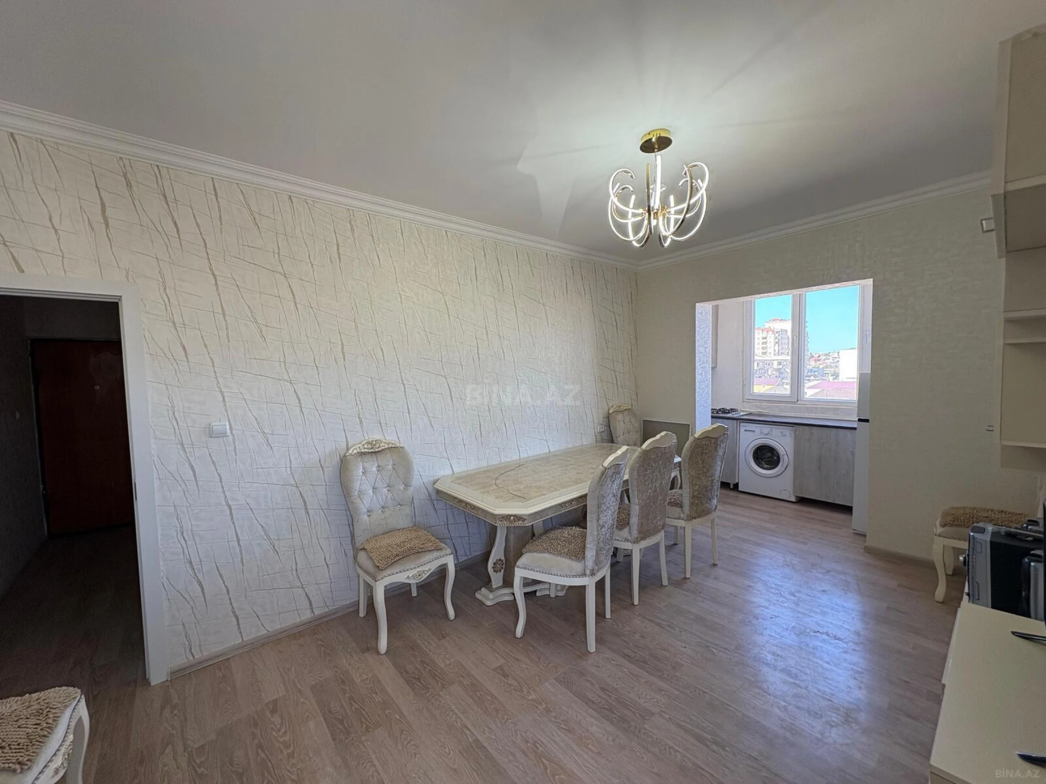 Kirayə verilir 2 otaqlı mənzil 45 m²