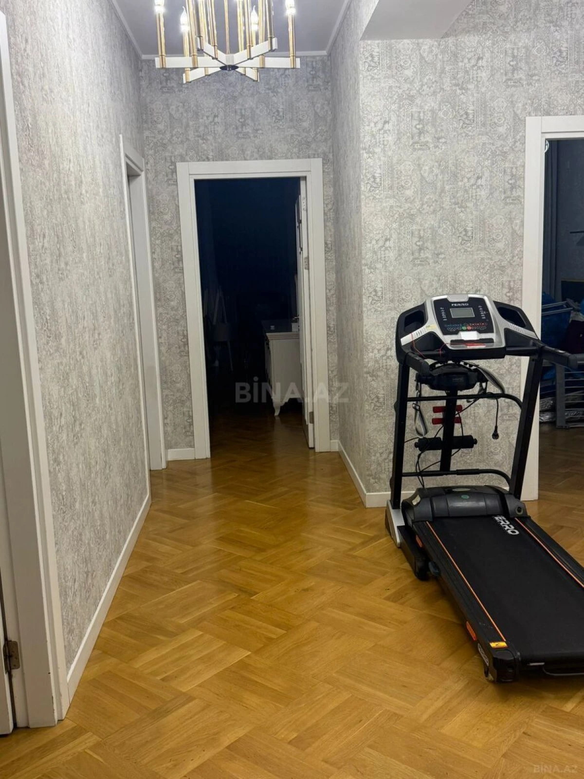 Satılır 3 otaqlı mənzil 123 m²