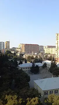 Satılır 3 otaqlı mənzil 147 m²