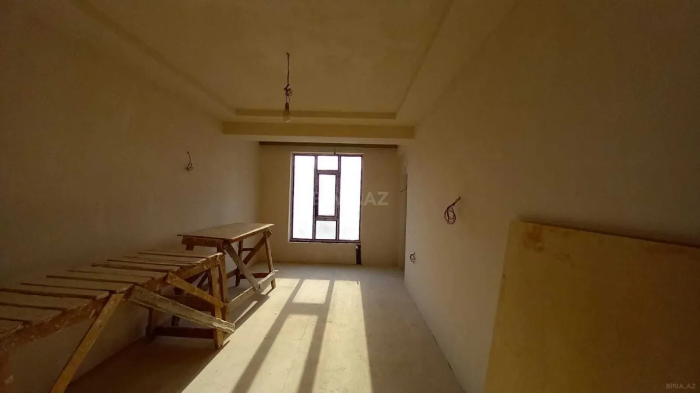 Satılır 3 otaqlı mənzil 147 m²