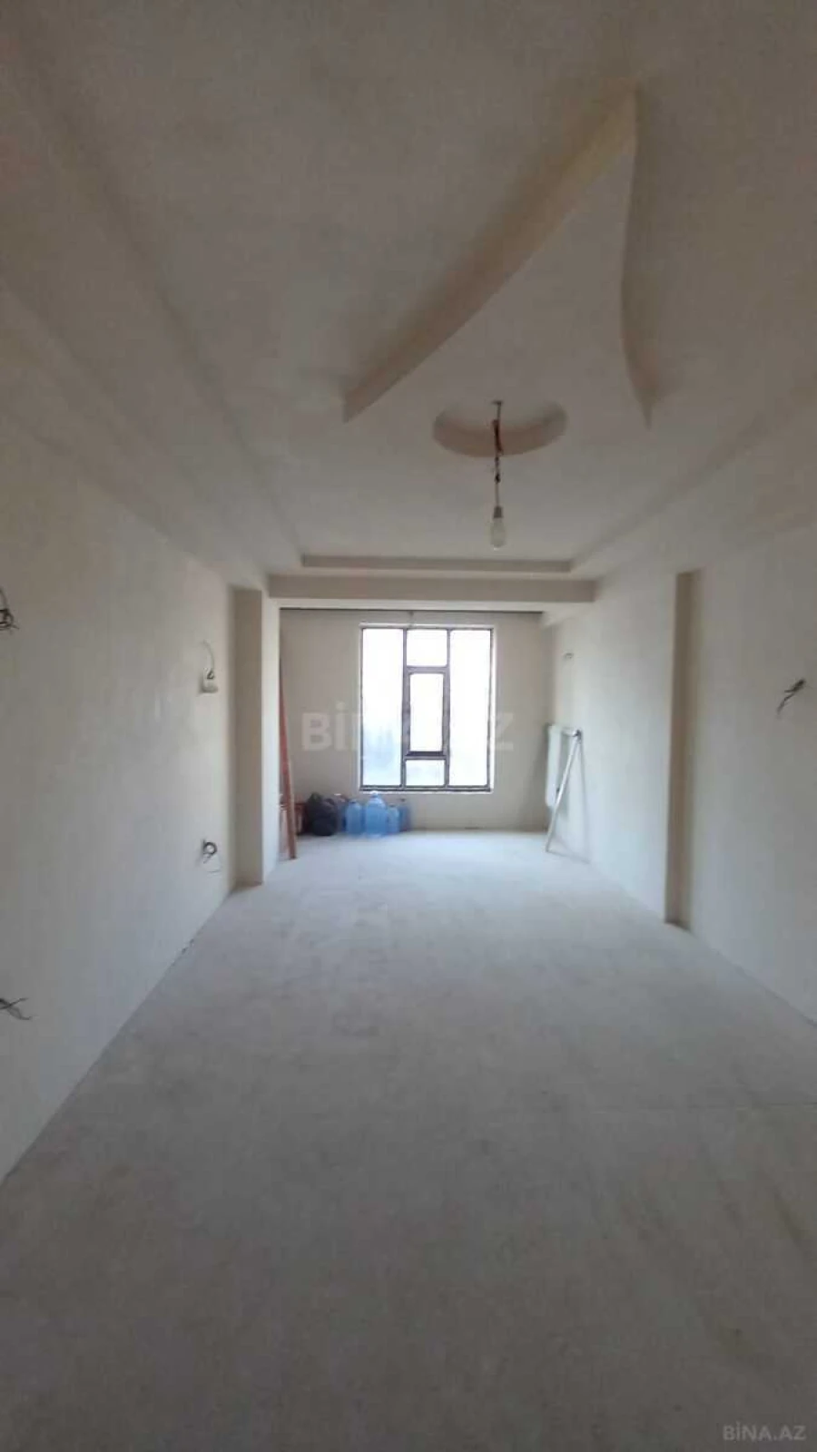 Satılır 3 otaqlı mənzil 147 m²