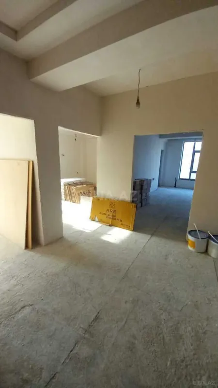 Satılır 3 otaqlı mənzil 147 m²