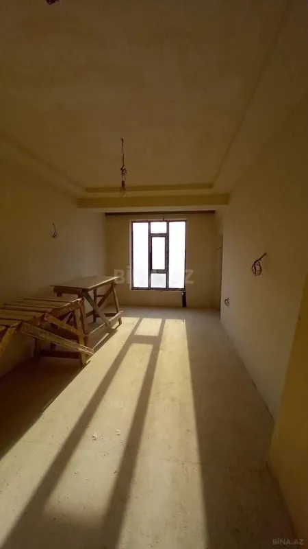 Satılır 3 otaqlı mənzil 147 m²