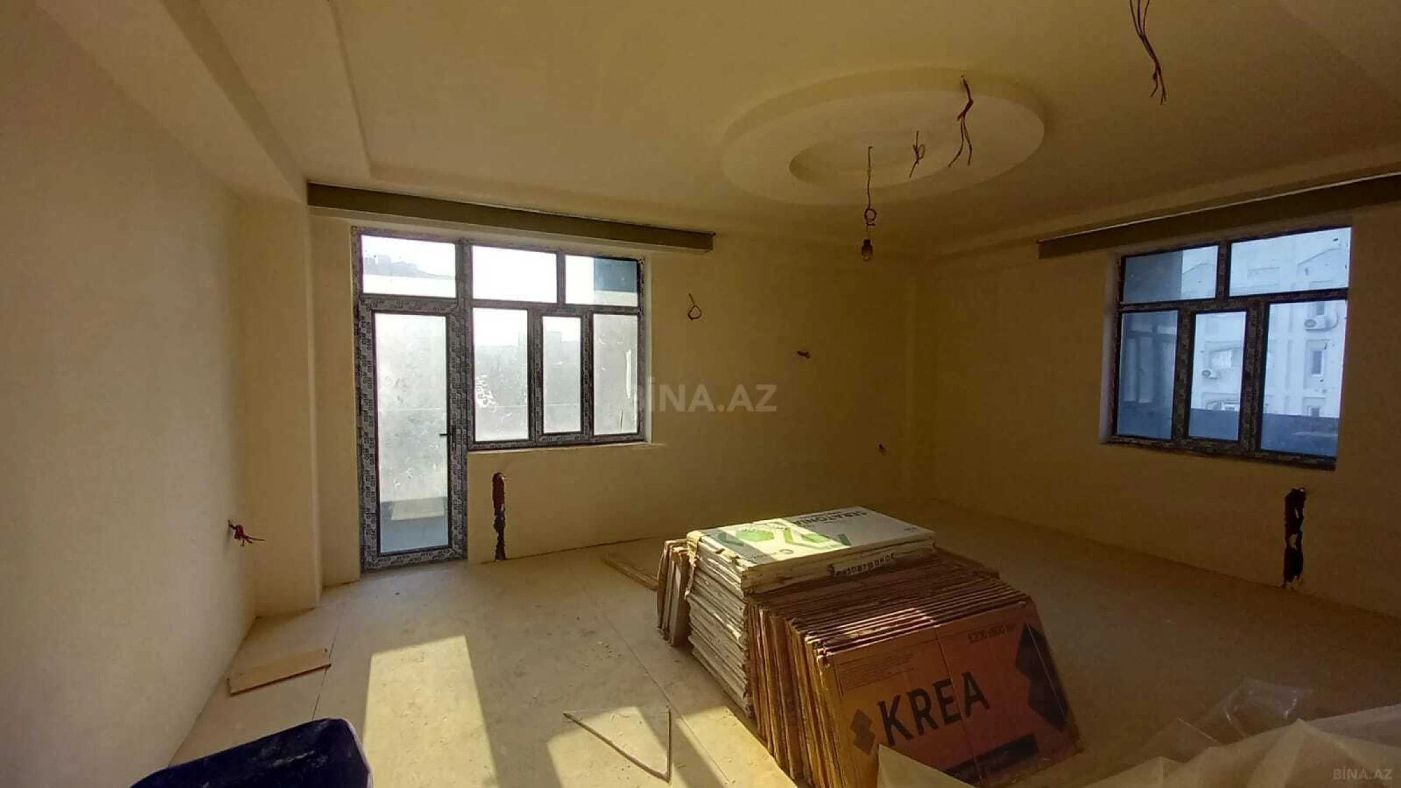 Satılır 3 otaqlı mənzil 147 m²