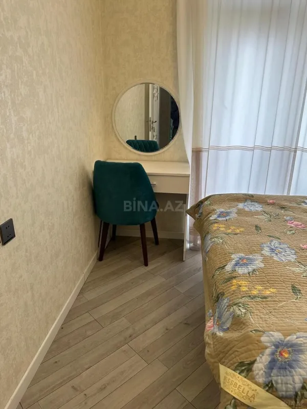 Kirayə verilir 2 otaqlı mənzil 71 m²