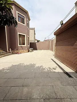 Satılır 4 otaqlı həyət evi 220 m²