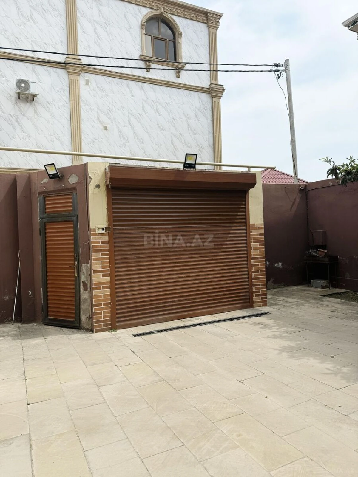Satılır 4 otaqlı həyət evi 220 m²