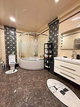 Satılır 4 otaqlı mənzil 165 m²