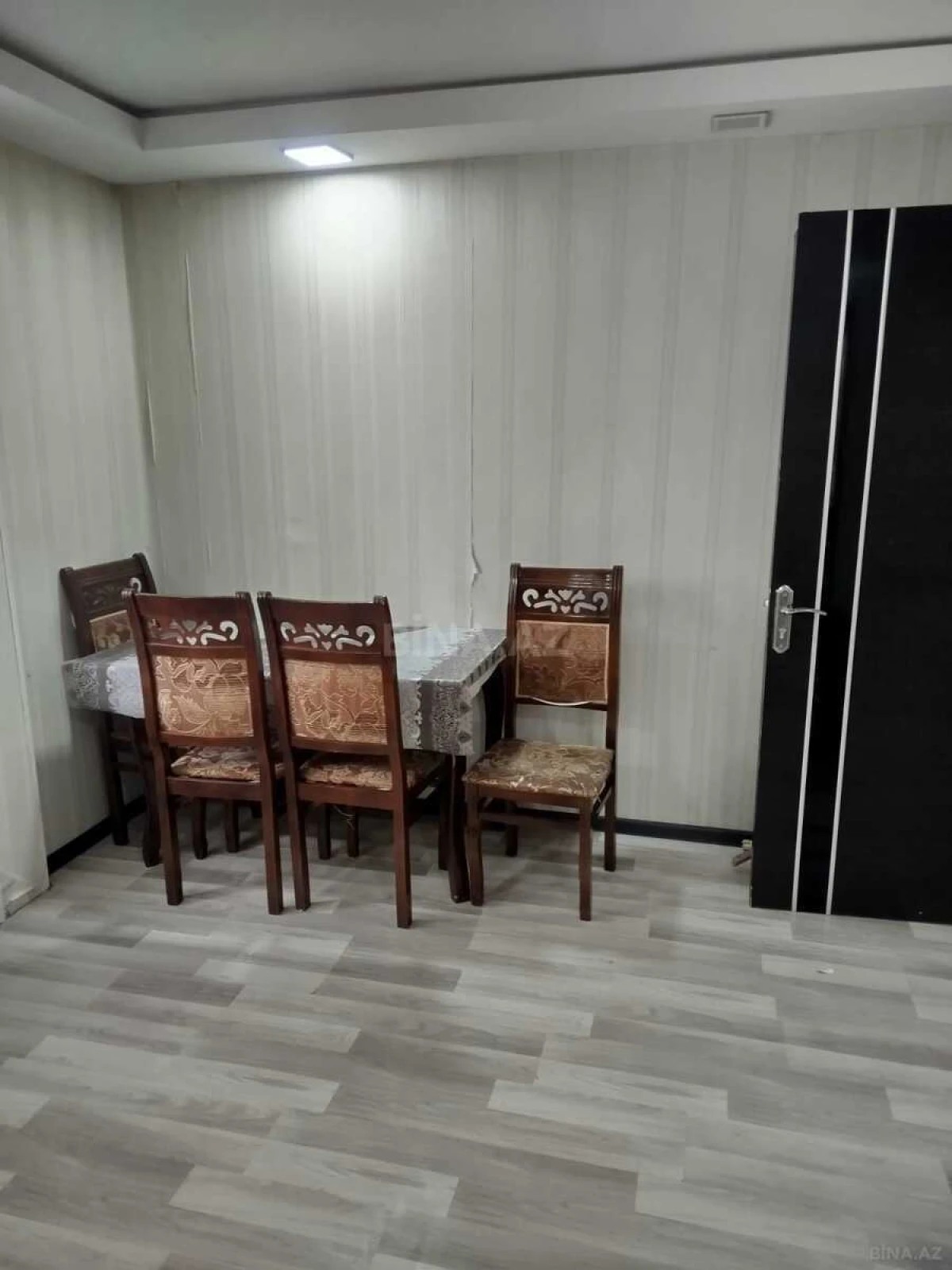 Kirayə verilir 2 otaqlı mənzil 41 m²