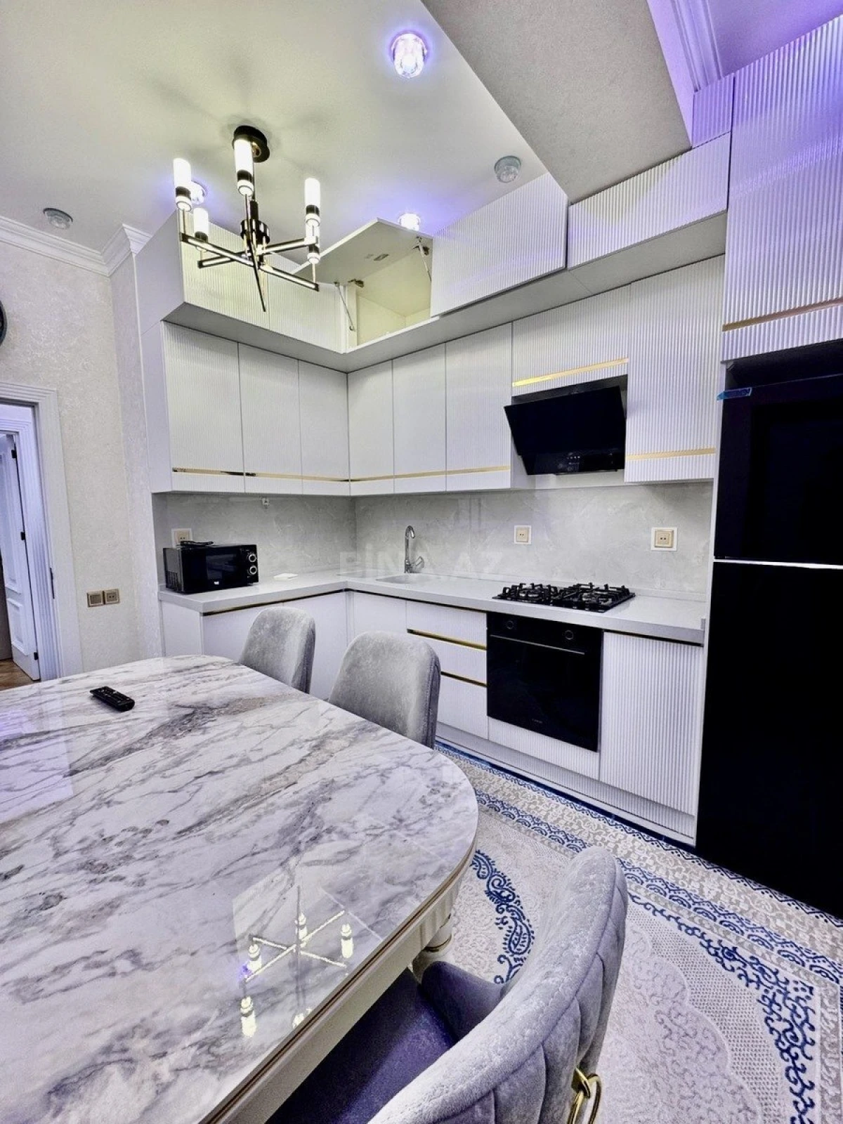 Satılır 3 otaqlı mənzil 87 m²