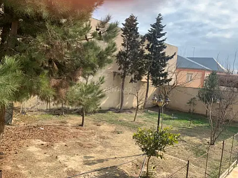 Satılır 6 otaqlı həyət evi 400 m²
