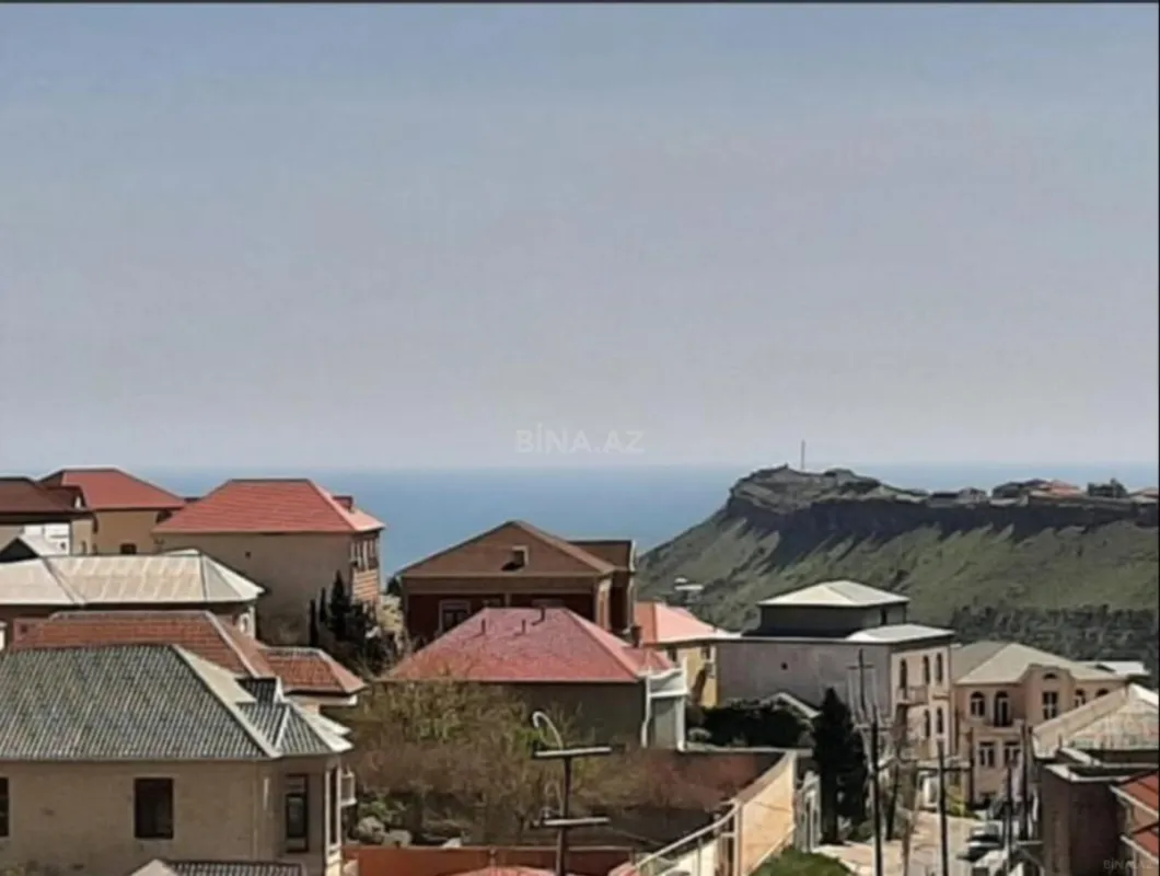 Satılır 6 otaqlı həyət evi 400 m²