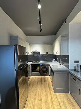 Kirayə verilir 3 otaqlı mənzil 120 m²