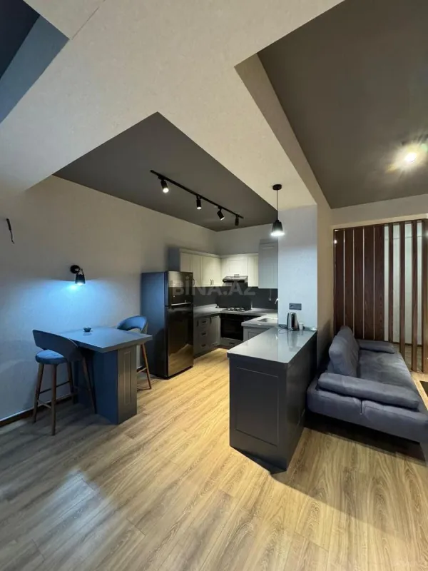 Kirayə verilir 3 otaqlı mənzil 120 m²