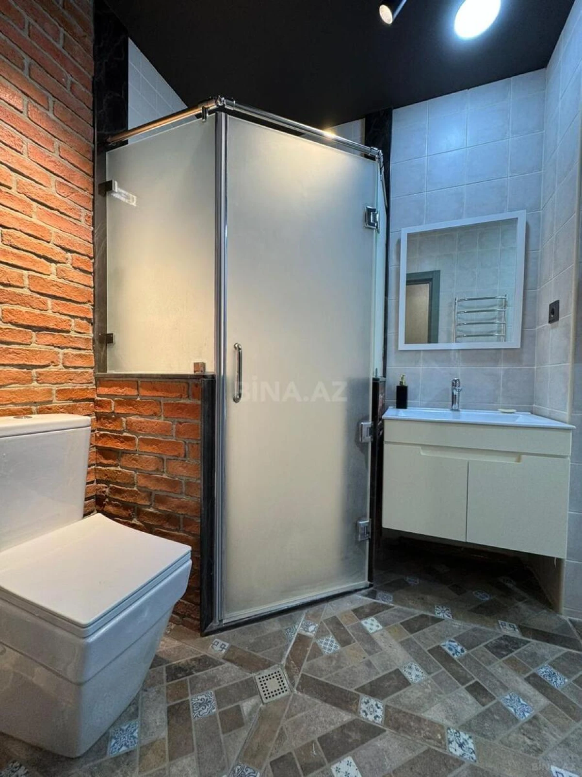 Kirayə verilir 3 otaqlı mənzil 120 m²