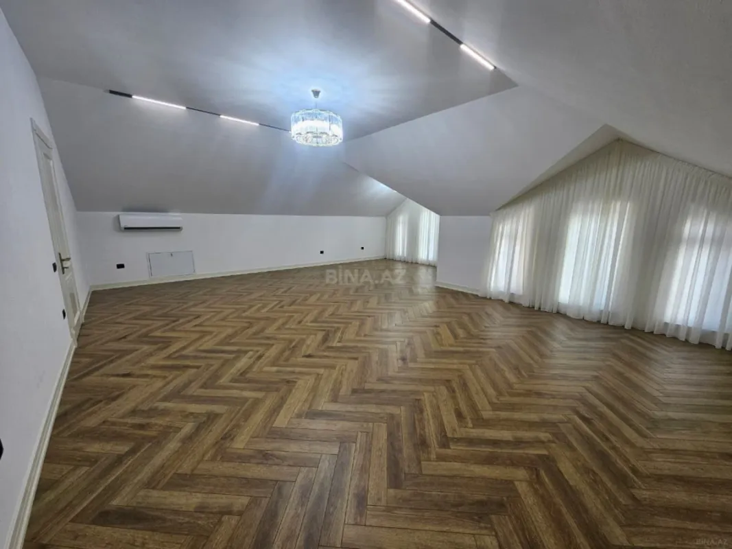 Satılır 6 otaqlı həyət evi 440 m²