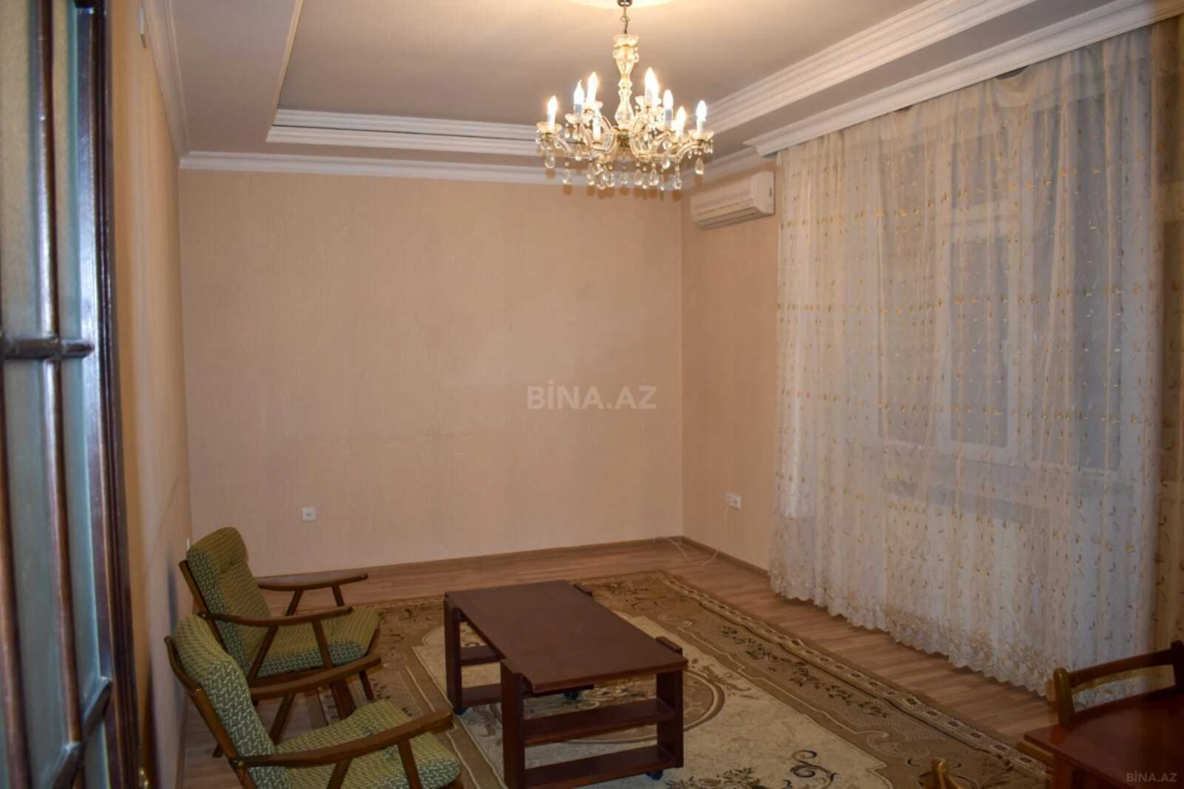Satılır 2 otaqlı mənzil 81 m²