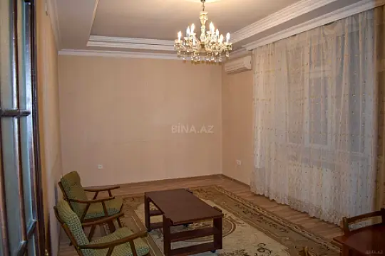 Satılır 2 otaqlı mənzil 81 m²