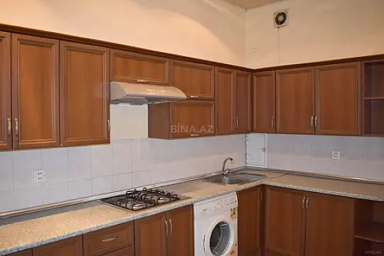 Satılır 2 otaqlı mənzil 81 m²