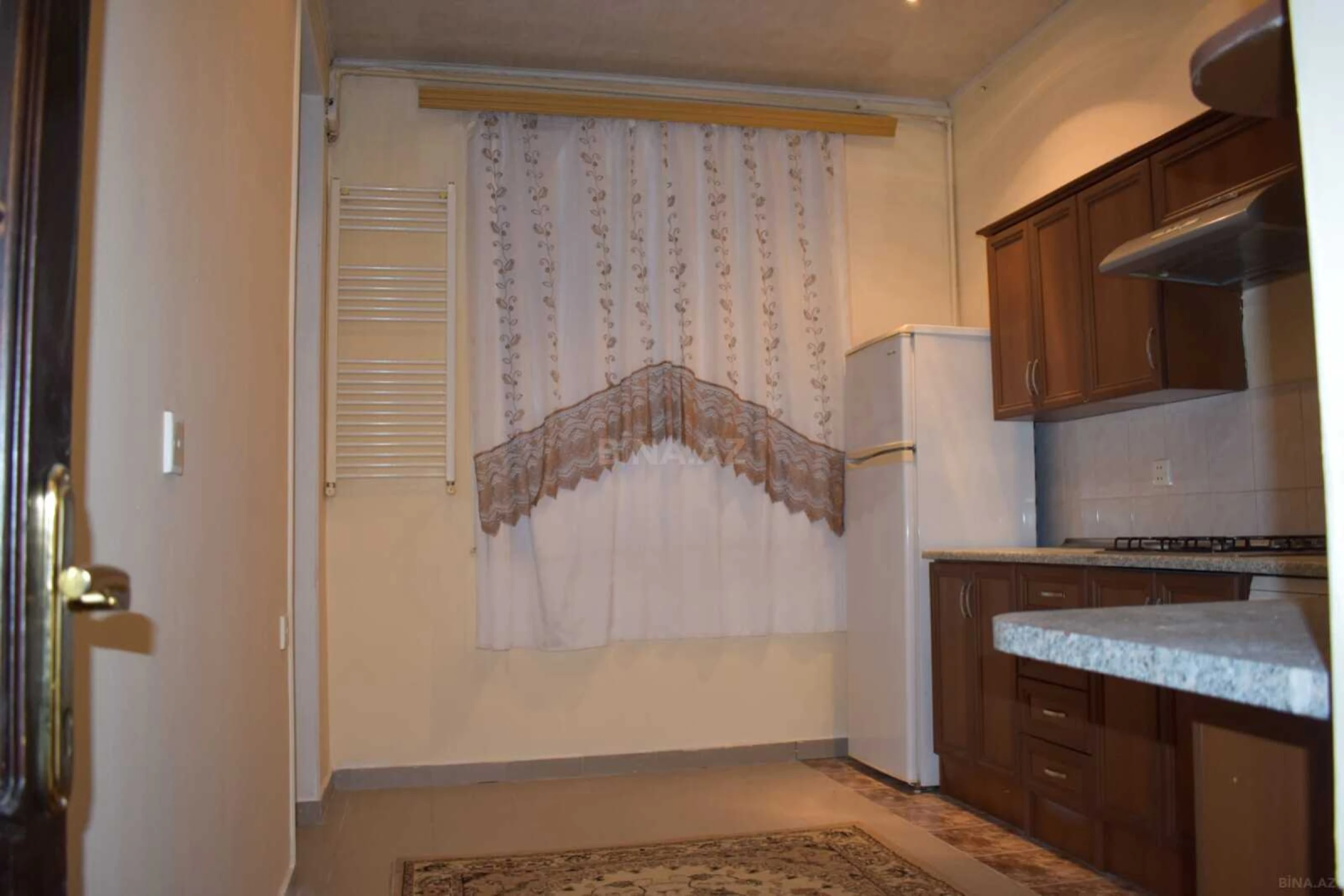 Satılır 2 otaqlı mənzil 81 m²