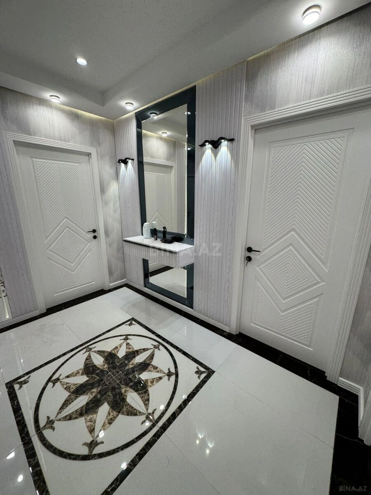 Kirayə verilir 5 otaqlı mənzil 120 m²