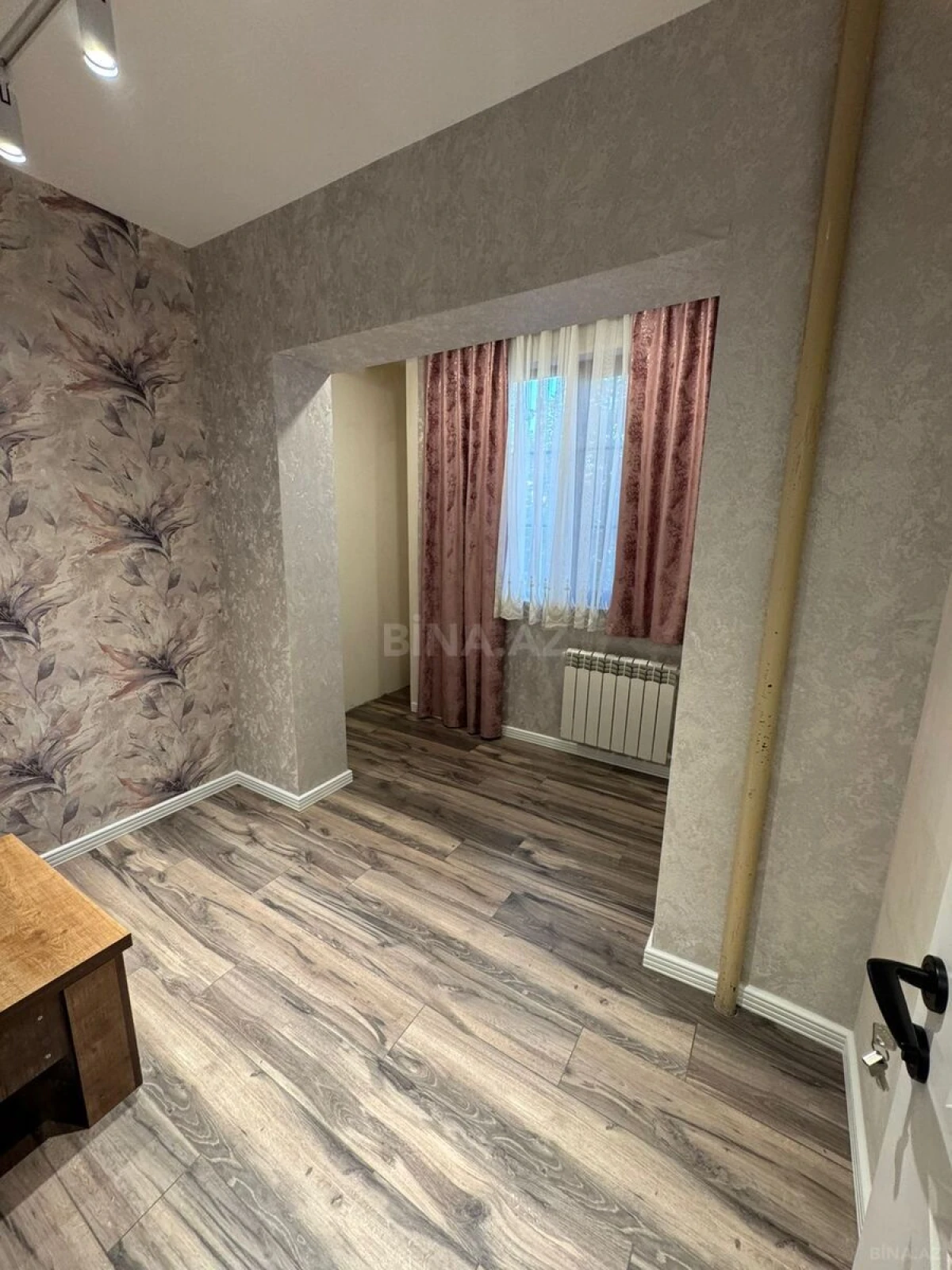 Kirayə verilir 5 otaqlı mənzil 120 m²