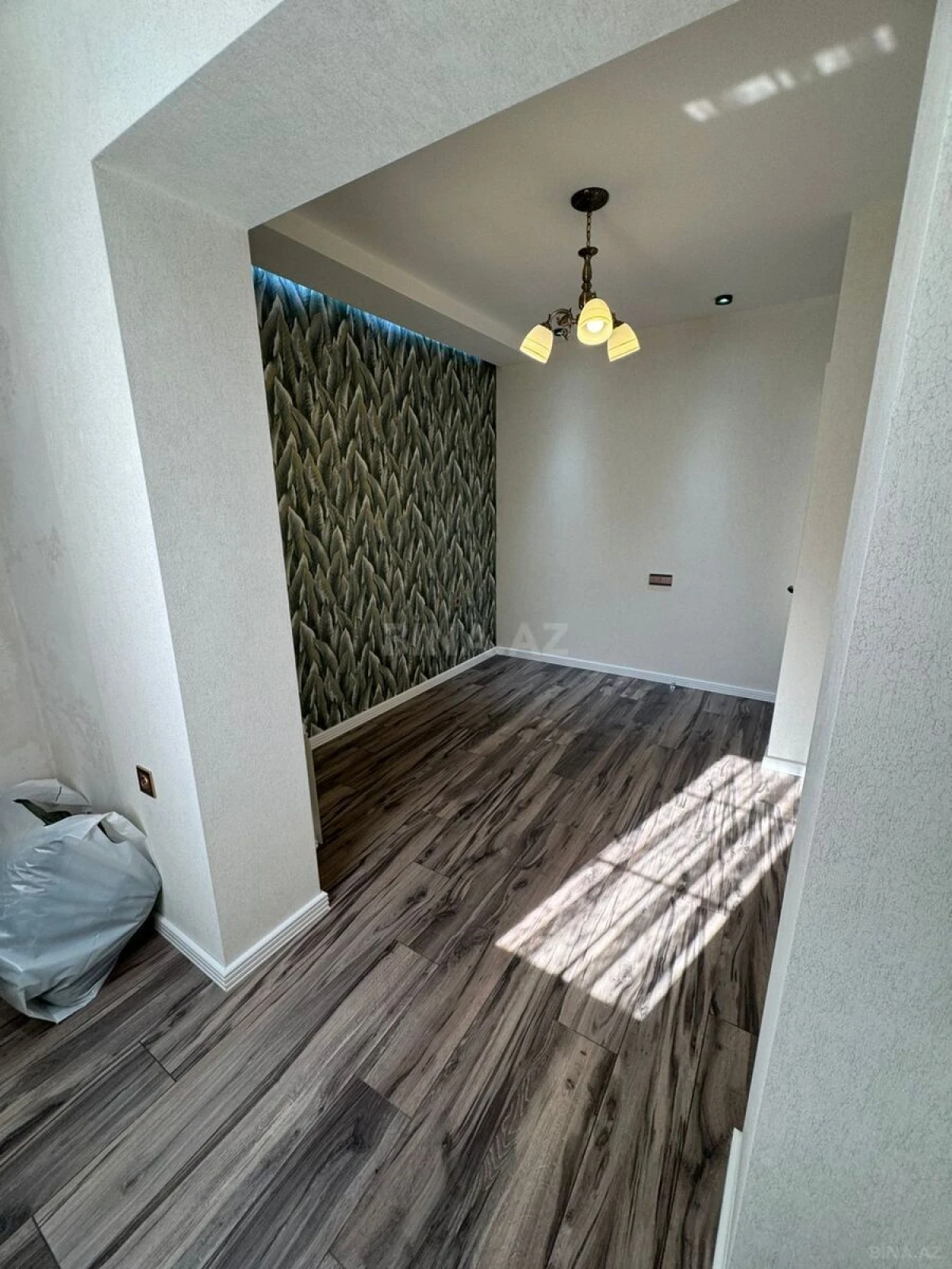 Kirayə verilir 5 otaqlı mənzil 120 m²