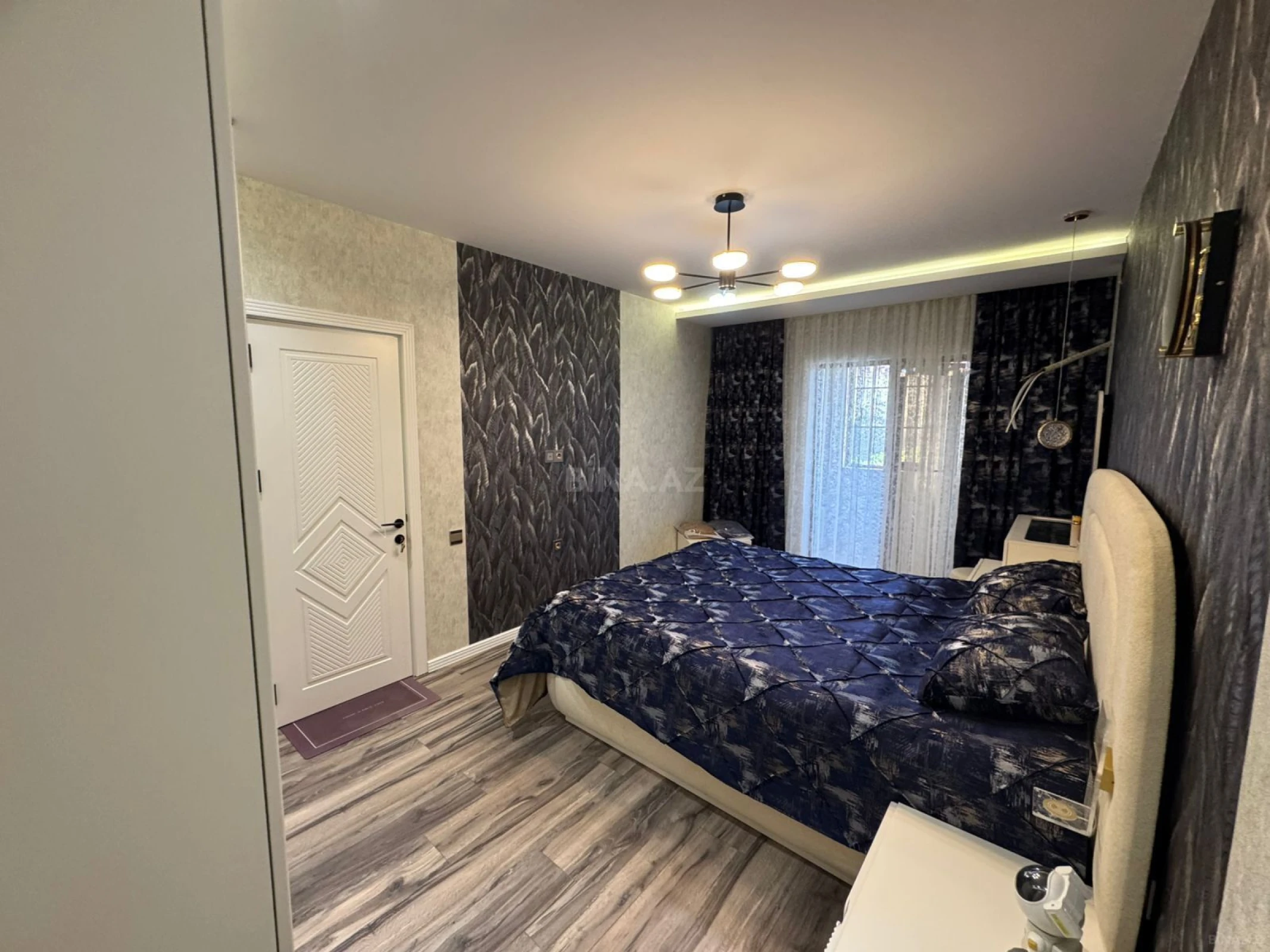 Kirayə verilir 5 otaqlı mənzil 120 m²