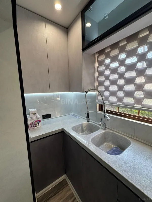 Kirayə verilir 5 otaqlı mənzil 120 m²