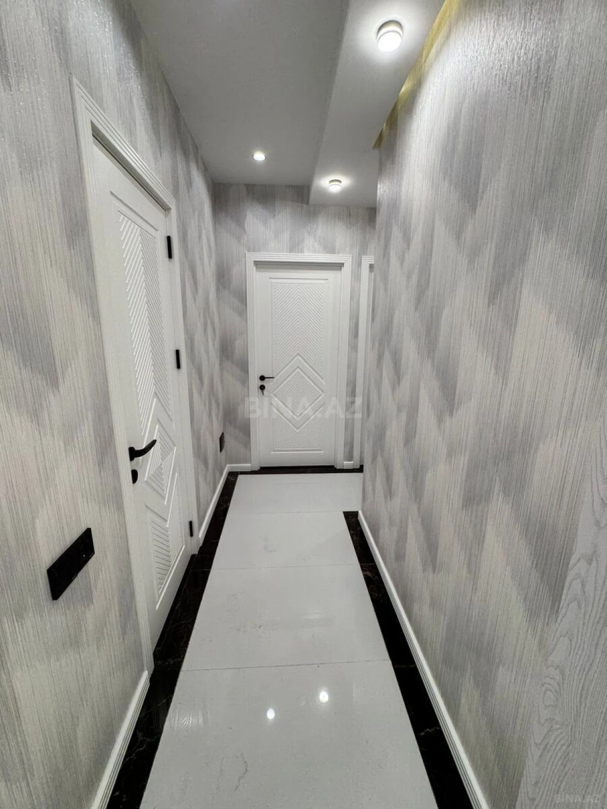 Kirayə verilir 5 otaqlı mənzil 120 m²