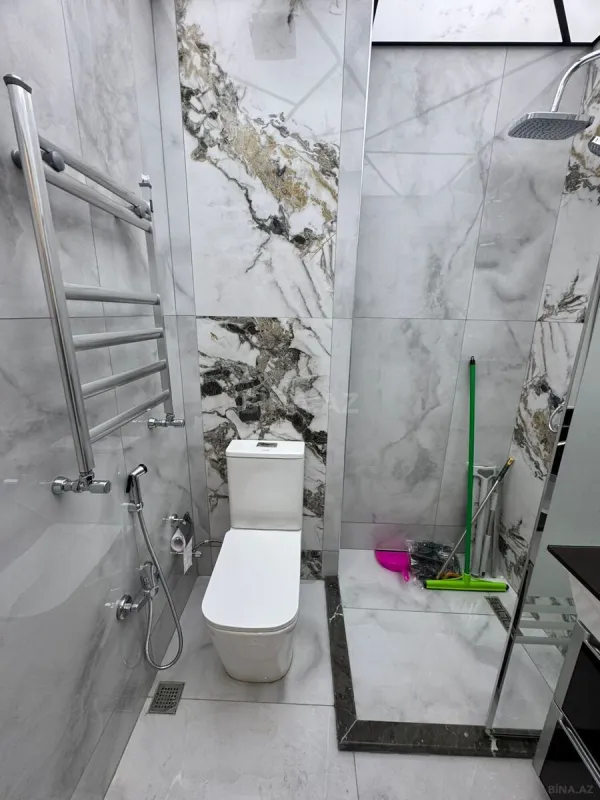 Kirayə verilir 5 otaqlı mənzil 120 m²