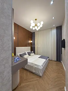 Satılır 2 otaqlı mənzil 55 m²
