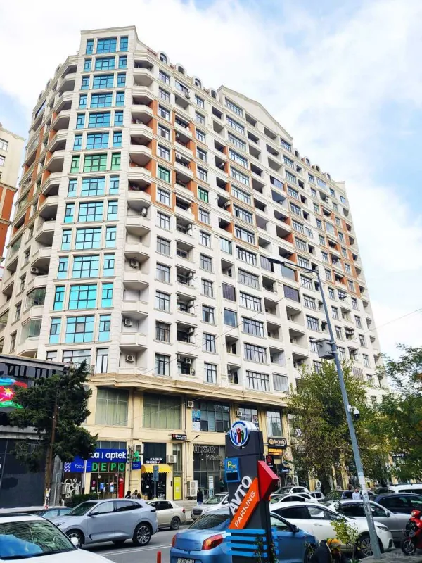 Satılır 2 otaqlı mənzil 70 m²