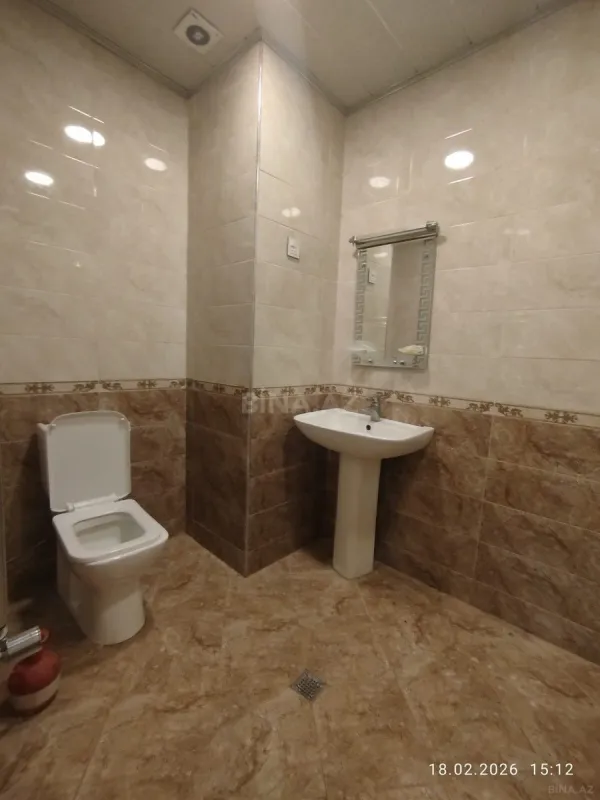 Kirayə verilir 2 otaqlı mənzil 65 m²