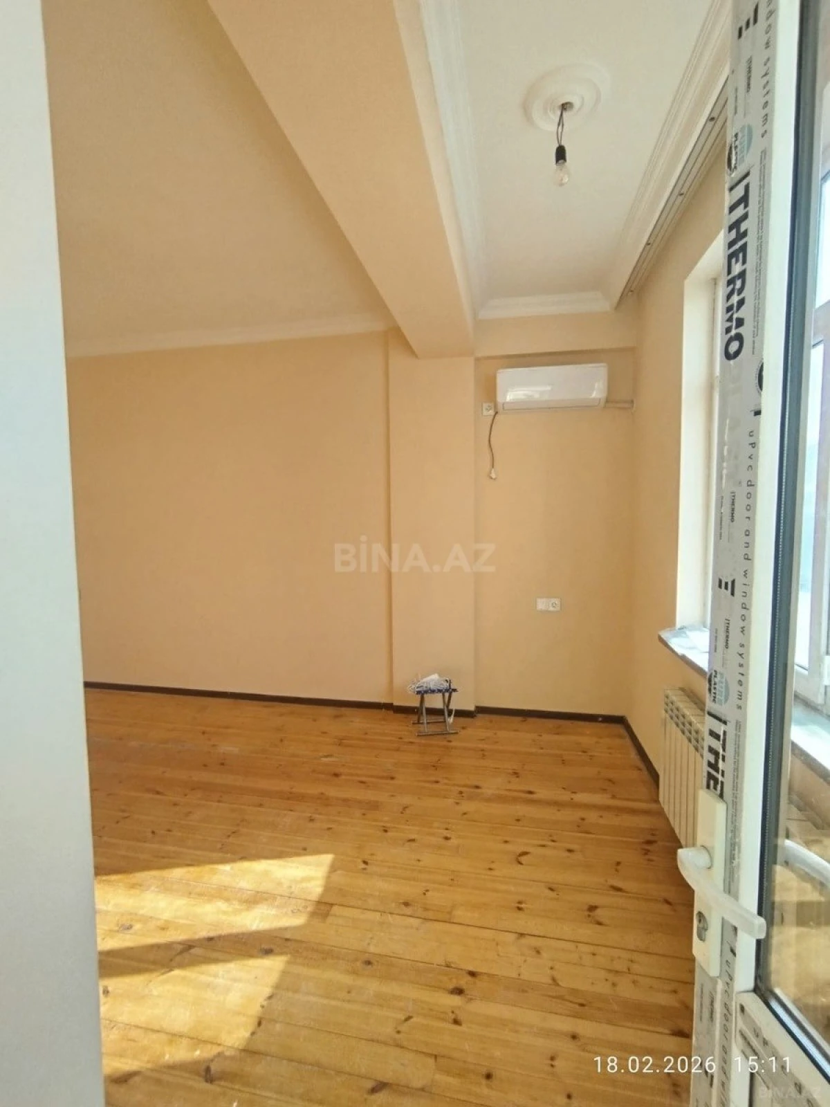 Kirayə verilir 2 otaqlı mənzil 65 m²