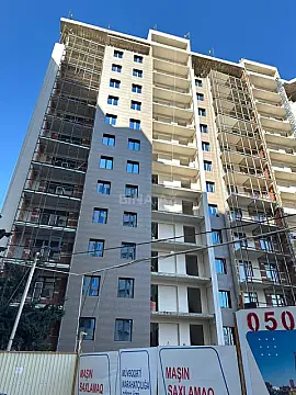 Satılır 4 otaqlı mənzil 228 m²