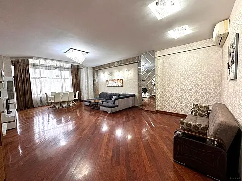 Satılır 4 otaqlı mənzil 200 m² — Bakı, Sahil qəs. 4 otaq 200.00 m²